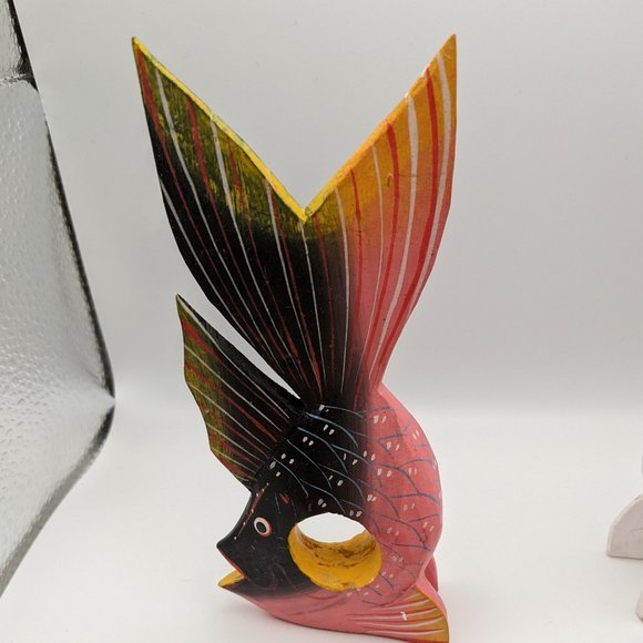 Set of Four (4) Napkin Rings Fish Theme - Picture 5 of 7